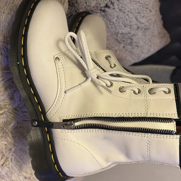 Dr. Marten’s - Picture 4 of 4